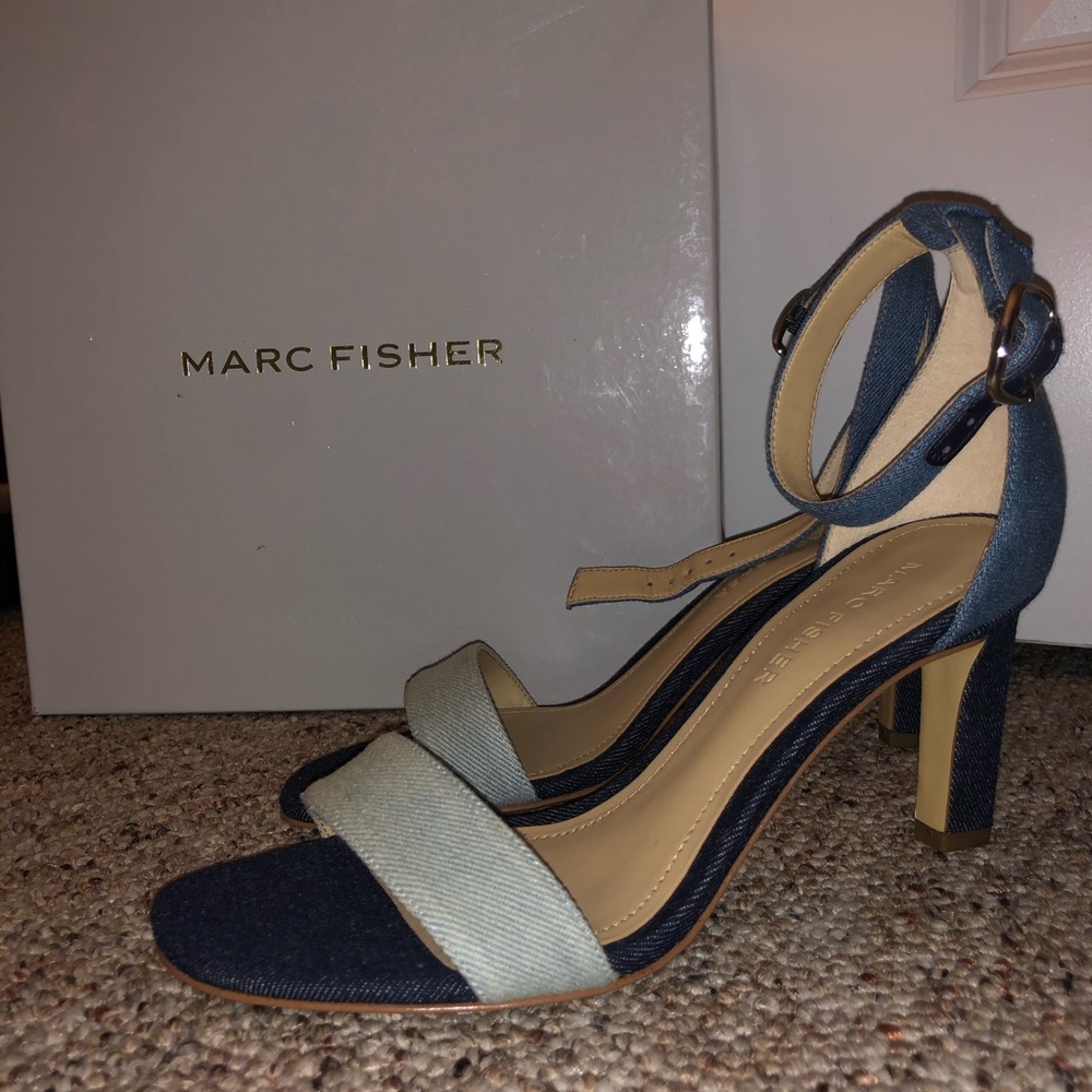 Marc Fisher 2 toned /jean-like strap heel
